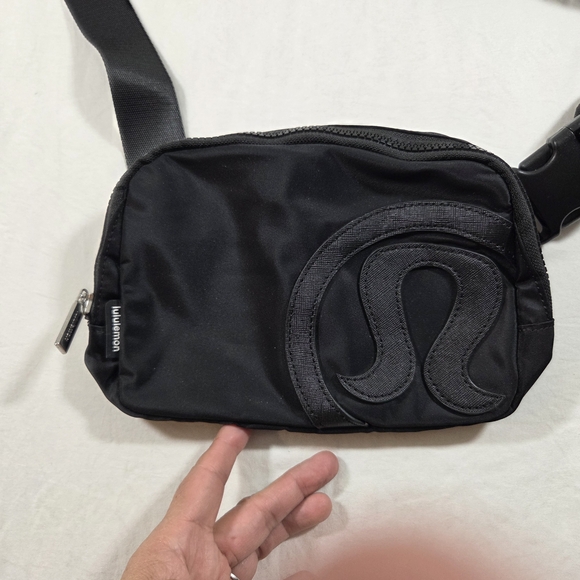 lululemon athletica Other - lululemon athletica Everywhere Go Bag Black Belt Bag Shoulder Bag